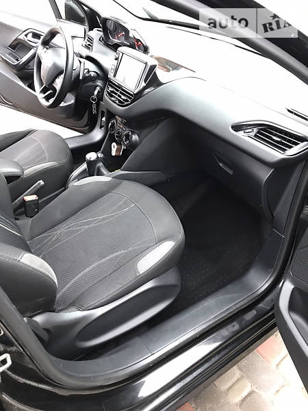 Хетчбек Peugeot 208 2013 в Білій Церкві