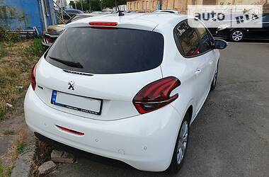 Хэтчбек Peugeot 208 2019 в Киеве