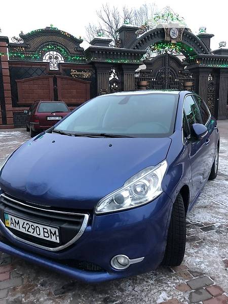 Peugeot 208