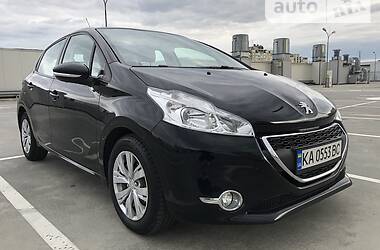 Хетчбек Peugeot 208 2013 в Києві