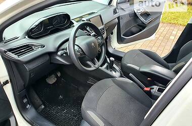 Хэтчбек Peugeot 208 2015 в Киеве