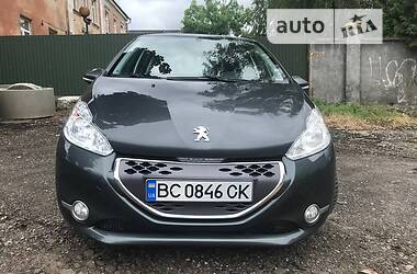 Хэтчбек Peugeot 208 2012 в Львове