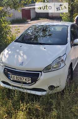 Хэтчбек Peugeot 208 2013 в Харькове