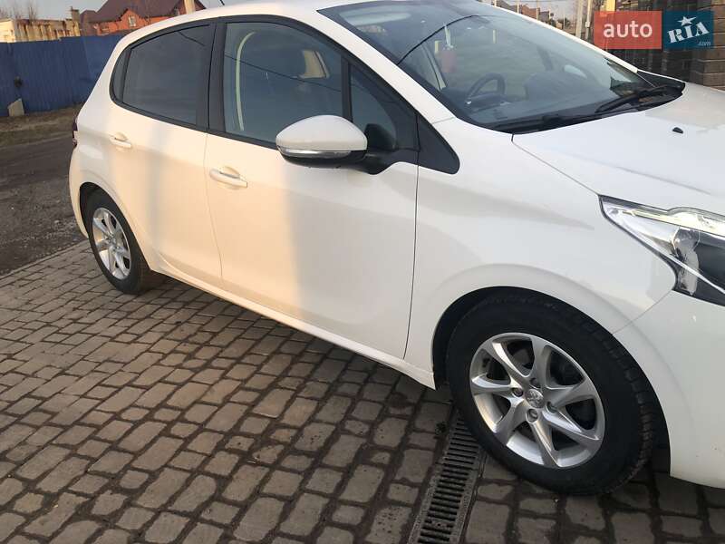 Хетчбек Peugeot 208 2019 в Полтаві