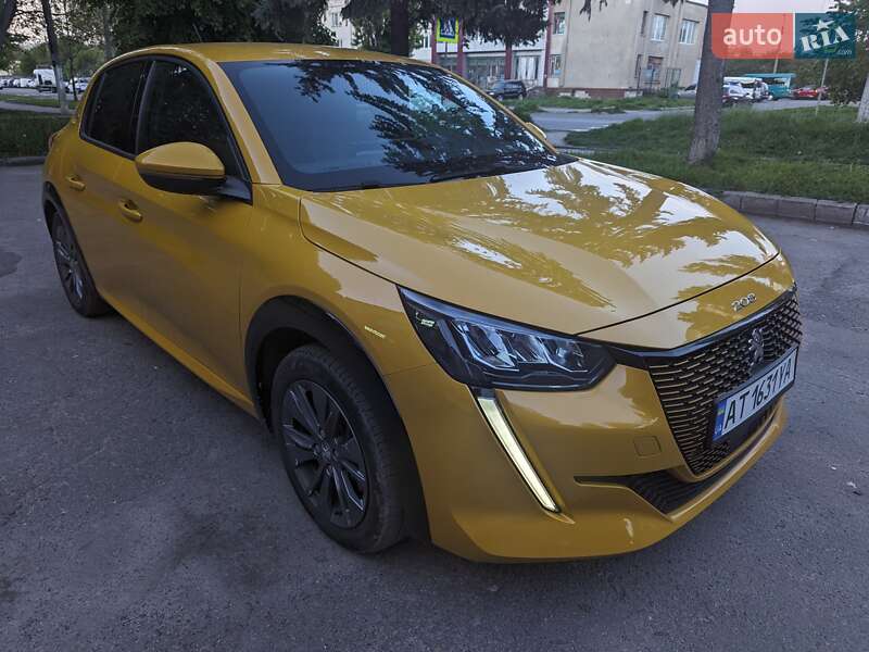 Хэтчбек Peugeot 208 2020 в Киеве