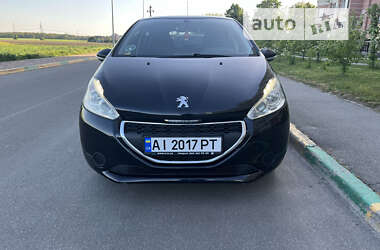 Хэтчбек Peugeot 208 2013 в 