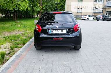 Хетчбек Peugeot 208 2013 в Дрогобичі