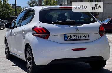 Хэтчбек Peugeot 208 2017 в Днепре