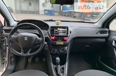 Хетчбек Peugeot 208 2013 в Львові