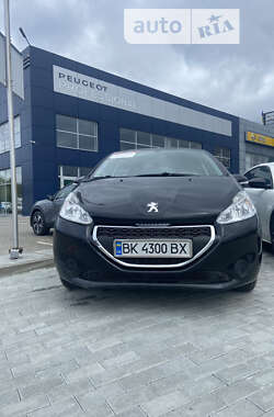 Хетчбек Peugeot 208 2013 в Львові