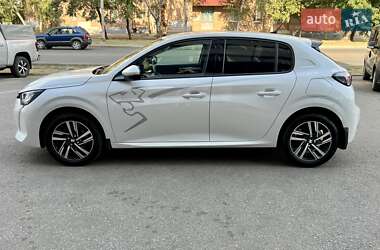 Хэтчбек Peugeot 208 2021 в 