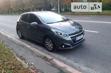 Хэтчбек Peugeot 208 2016 в Львове