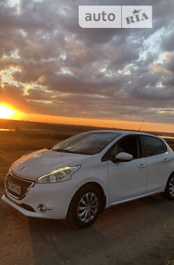 Хэтчбек Peugeot 208 2013 в Одессе