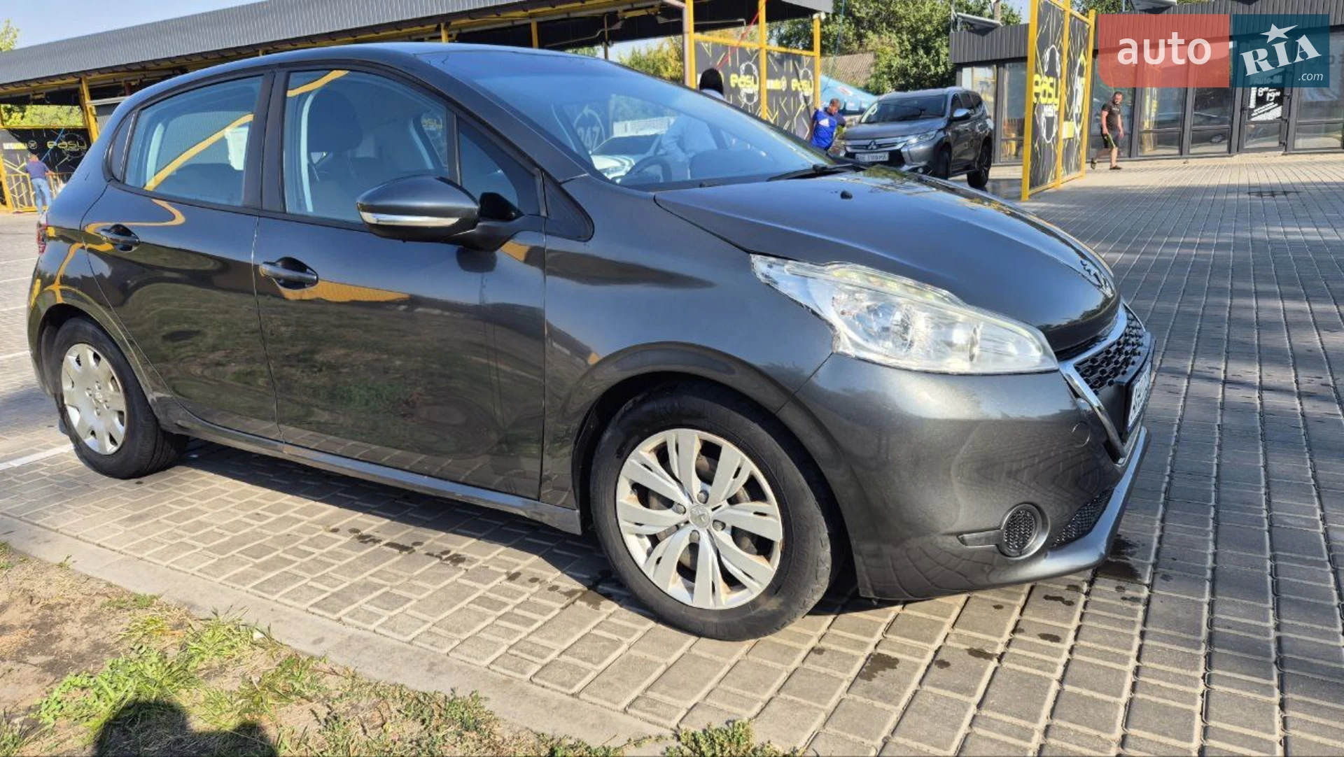 2013 Peugeot 208 - мініатюра 4