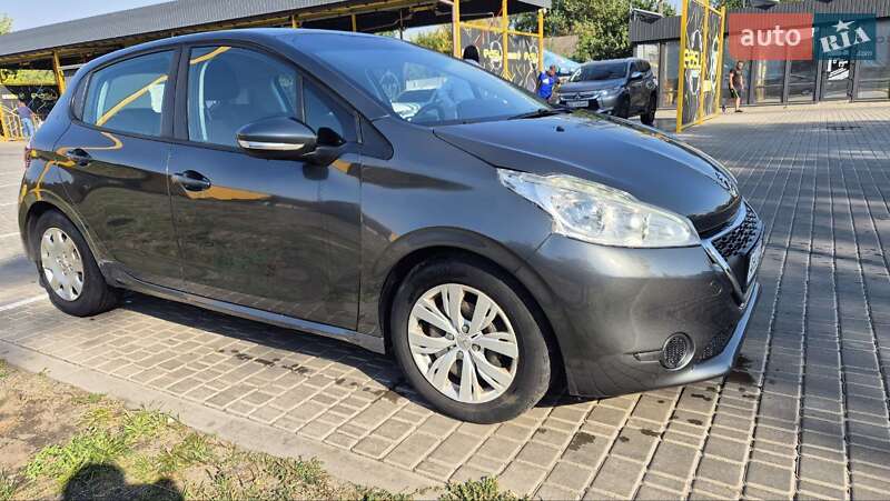 Хэтчбек Peugeot 208 2013 в Павлограде
