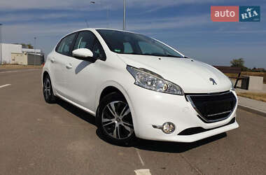 Хэтчбек Peugeot 208 2013 в Львове