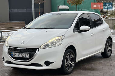 Хэтчбек Peugeot 208 2014 в Львове