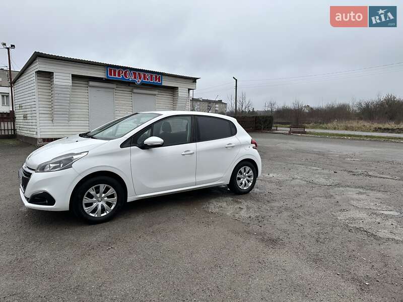 Хетчбек Peugeot 208 2016 в Бучачі