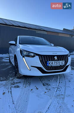 Хэтчбек Peugeot 208 2021 в Киеве