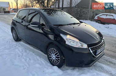 Хетчбек Peugeot 208 2013 в Теофіполі