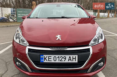 Хэтчбек Peugeot 208 2016 в Днепре