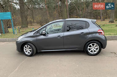 Хетчбек Peugeot 208 2013 в Києві