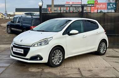 Хетчбек Peugeot 208 2016 в Києві