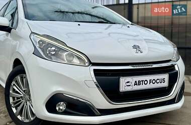 Хетчбек Peugeot 208 2016 в Києві