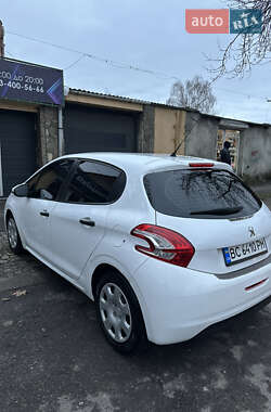 Хетчбек Peugeot 208 2013 в Львові