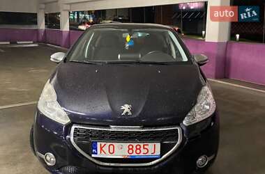 Хетчбек Peugeot 208 2013 в Гайсину