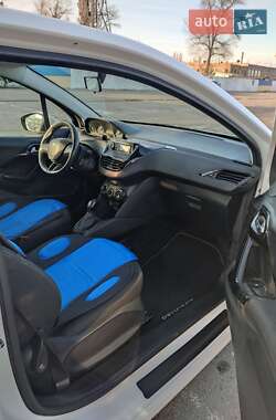 Хэтчбек Peugeot 208 2016 в 