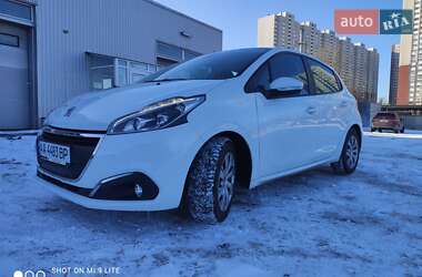 Хэтчбек Peugeot 208 2017 в Киеве