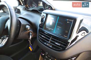 Хэтчбек Peugeot 208 2018 в Запорожье