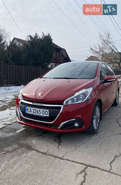 Хетчбек Peugeot 208 2017 в Києві