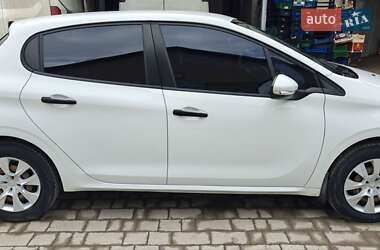 Хетчбек Peugeot 208 2013 в Бережанах