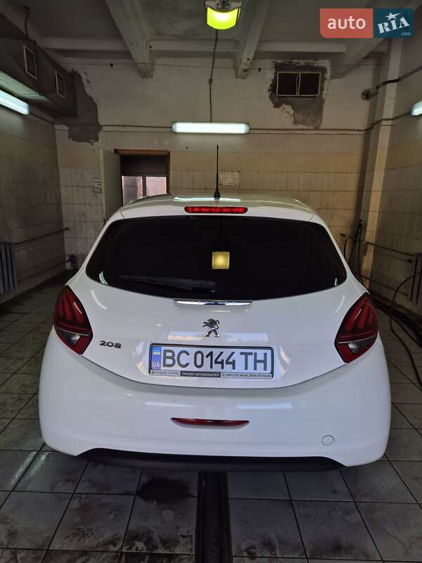 Хэтчбек Peugeot 208 2018 в Львове