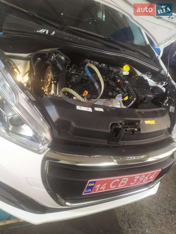 Хэтчбек Peugeot 208 2018 в Дрогобыче фото 69 Хэтчбек Peugeot 208 2018 в Дрогобыче