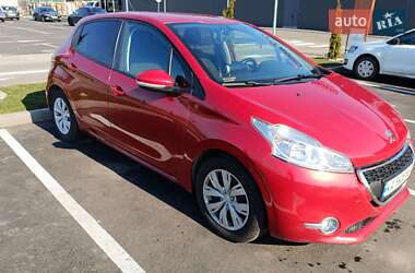 Хетчбек Peugeot 208 2013 в Києві
