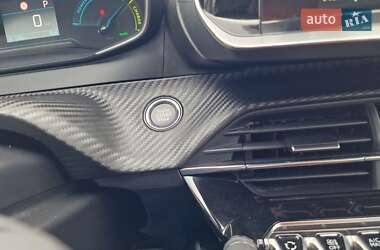 Хэтчбек Peugeot 208 2022 в 