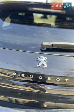 Хэтчбек Peugeot 208 2022 в 