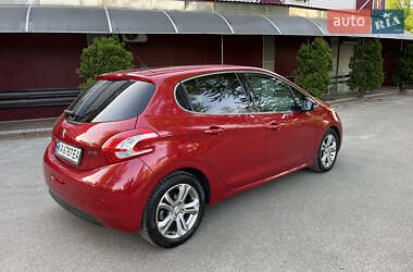 Хэтчбек Peugeot 208 2013 в 
