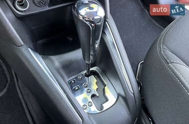 Хэтчбек Peugeot 208 2013 в 