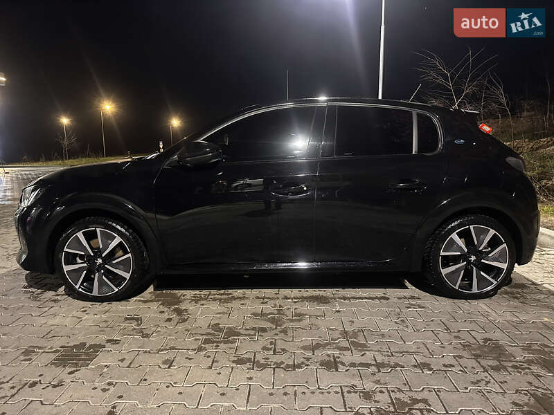 Хетчбек Peugeot 208 2021 в Львові