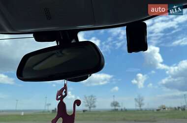 Хетчбек Peugeot 208 2017 в 