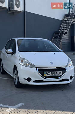 Хетчбек Peugeot 208 2013 в Хмельницькому
