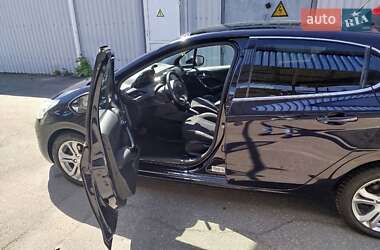 Хэтчбек Peugeot 208 2014 в 