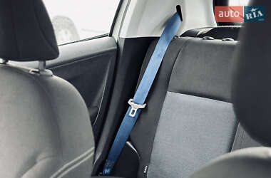 Хэтчбек Peugeot 208 2014 в 