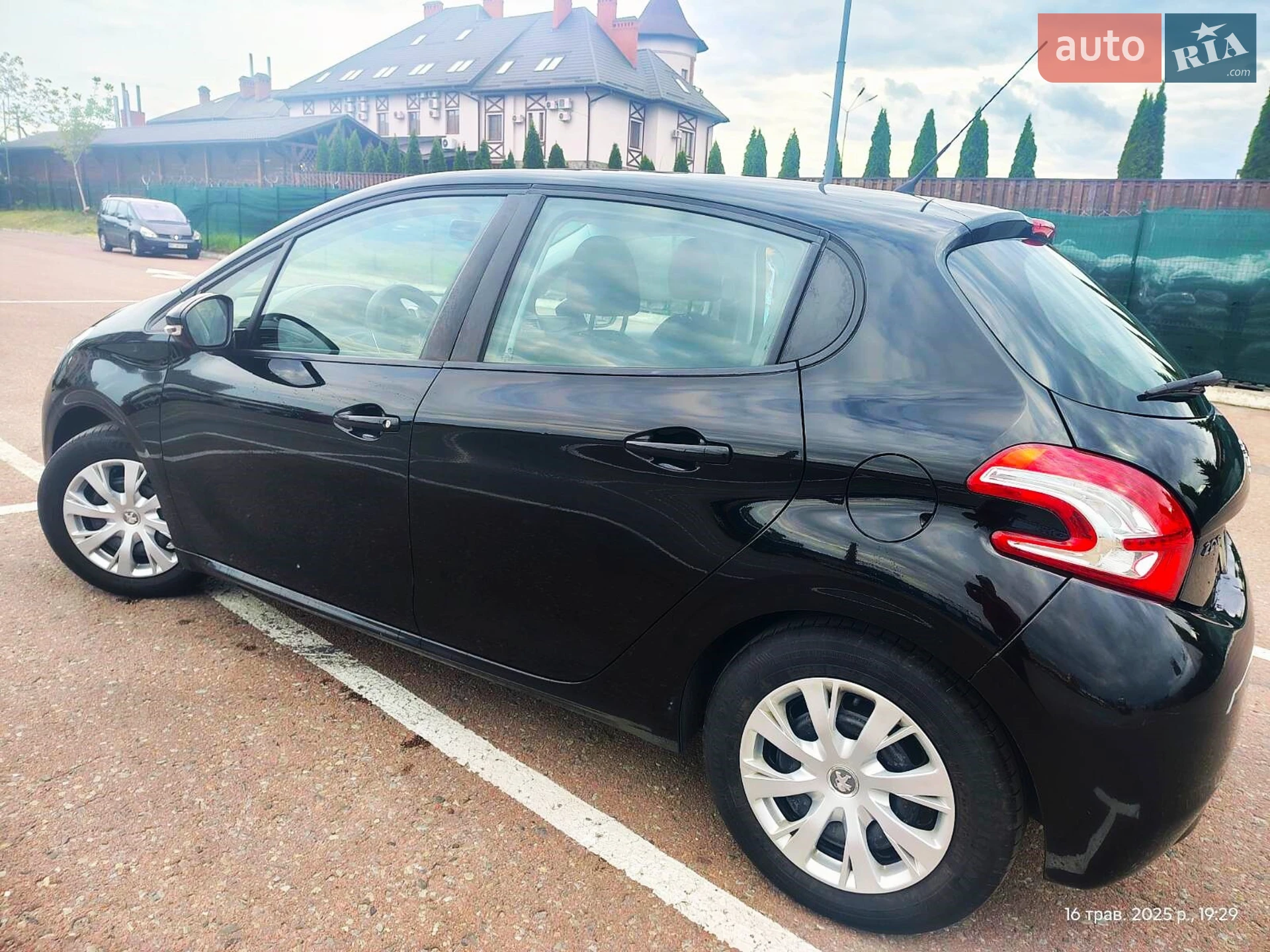 2013 Peugeot 208 - мініатюра 5