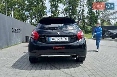 Хетчбек Peugeot 208 2013 в 
