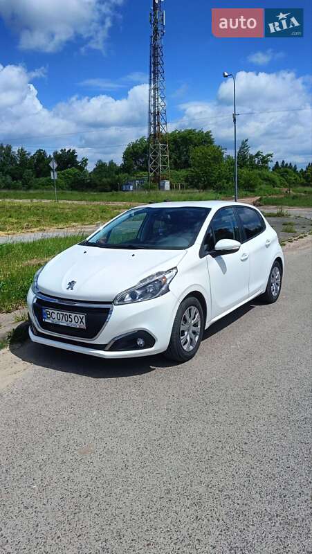 Хетчбек Peugeot 208 2019 в Львові фото Хетчбек Peugeot 208 2019 в Львові